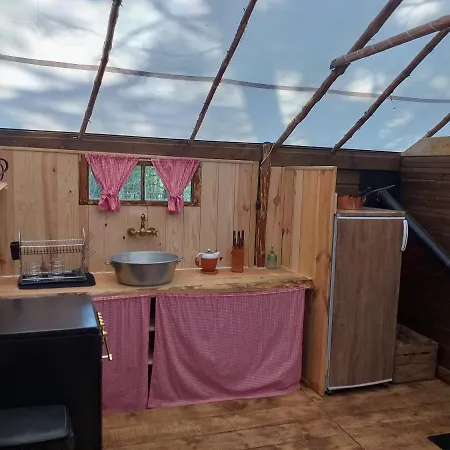 Destination Ailleurs Деревянный коттедж