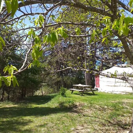 Destination Ailleurs Деревянный коттедж