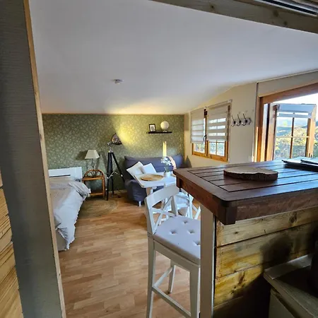 Destination Ailleurs Eco-domaine & Lodge *