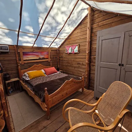 Destination Ailleurs Eco-domaine & Lodge