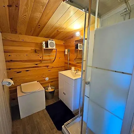 Lodge Destination Ailleurs Eco-domaine &