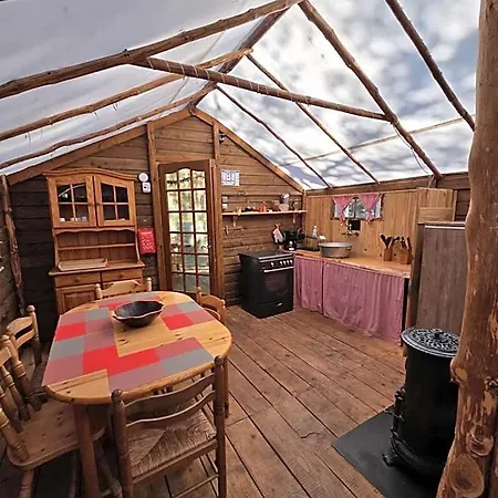Destination Ailleurs Eco-domaine &